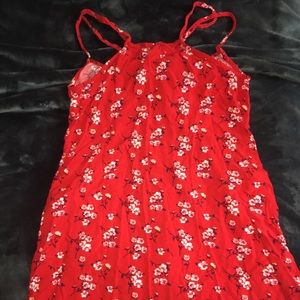 Red Floral Dress w/ pockets!!
